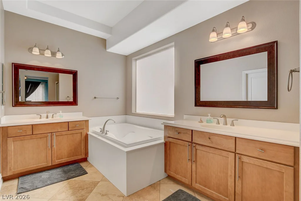 542 Via Ripagrande, Henderson, NV 89011