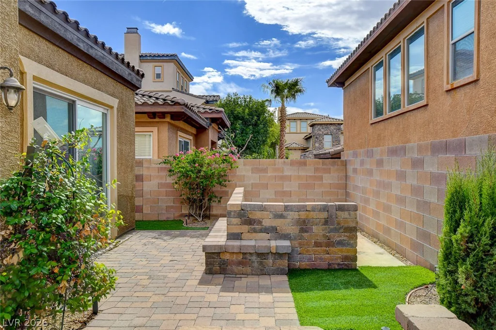 542 Via Ripagrande, Henderson, NV 89011
