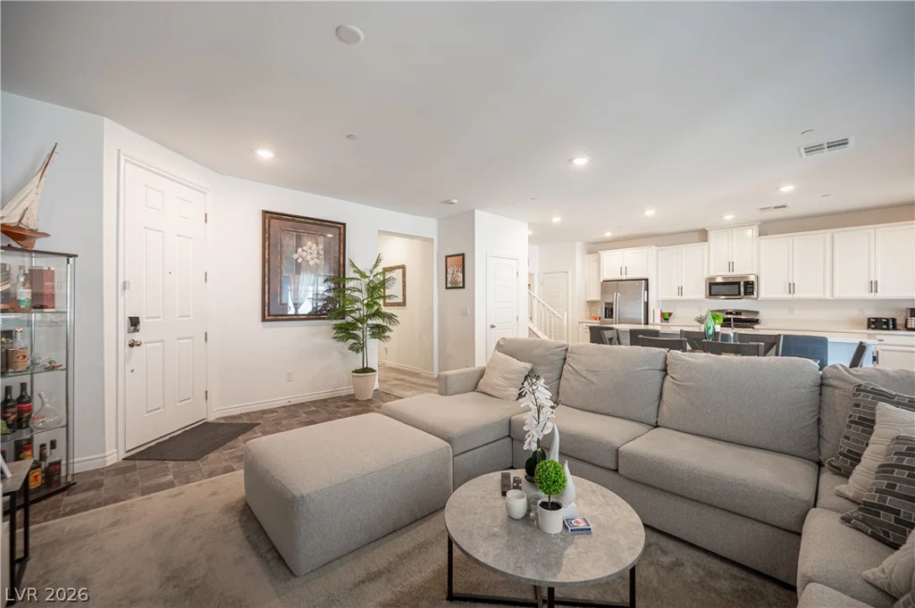 7228 Decatur, Las Vegas, NV 89131