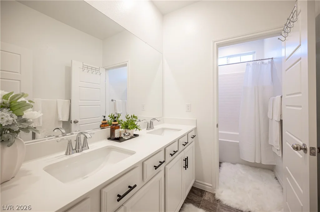 7228 Decatur, Las Vegas, NV 89131