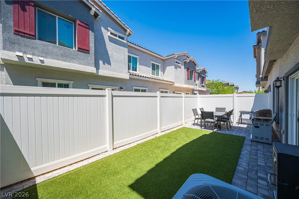 7228 Decatur, Las Vegas, NV 89131