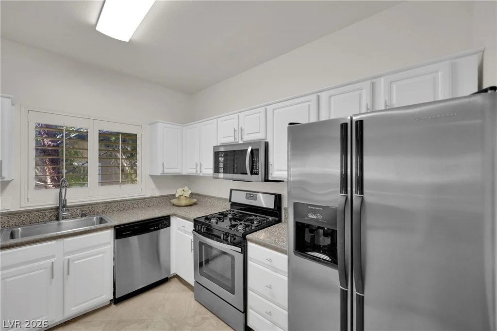 5250 Rainbow, Las Vegas, NV 89118