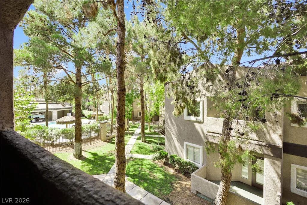 5250 Rainbow, Las Vegas, NV 89118