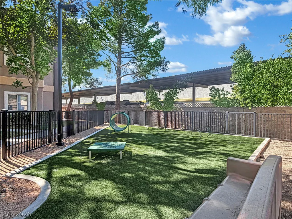5250 Rainbow, Las Vegas, NV 89118