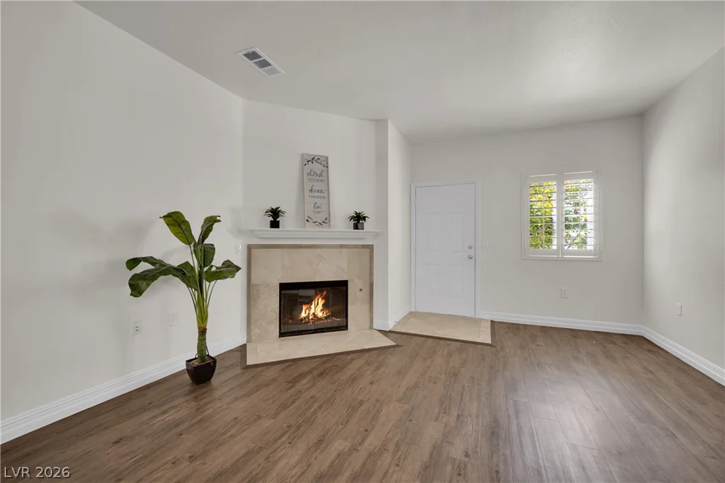 5250 Rainbow, Las Vegas, NV 89118
