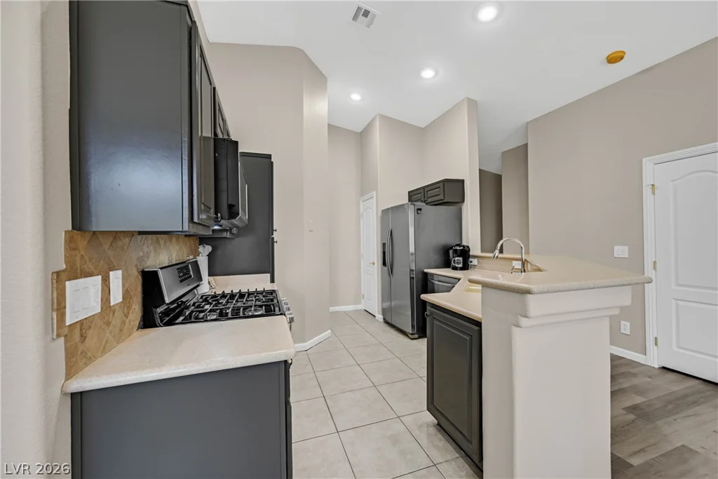 1090 Sheer Paradise, Henderson, NV 89002