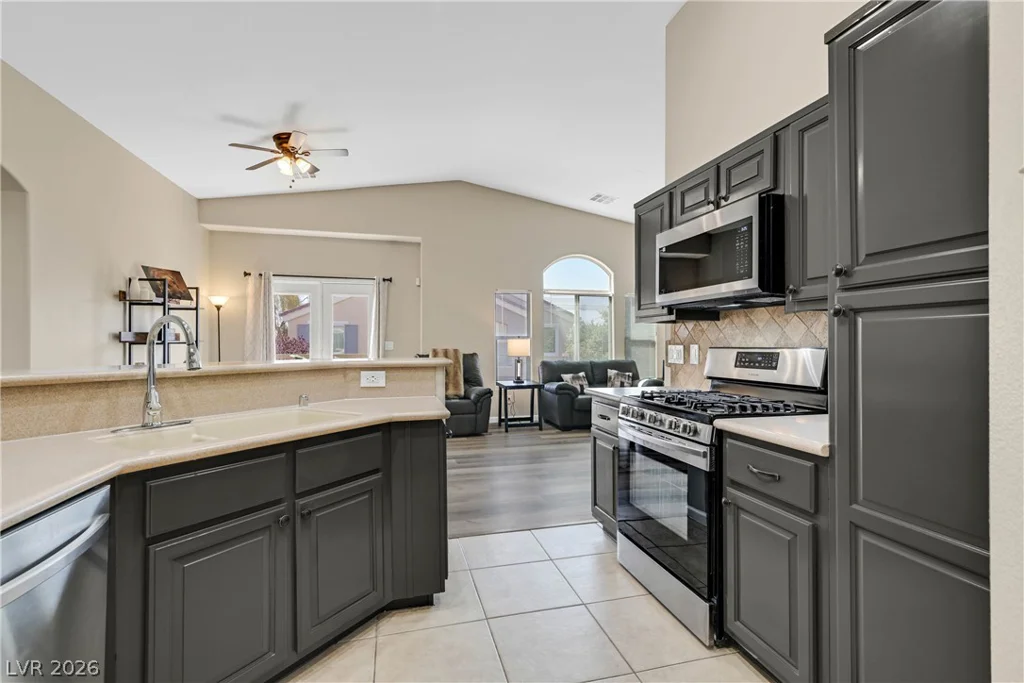 1090 Sheer Paradise, Henderson, NV 89002