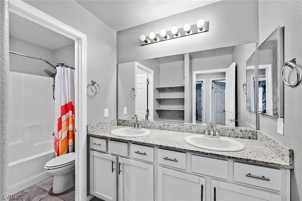4519 Solitude Falls, North Las Vegas, NV 89084