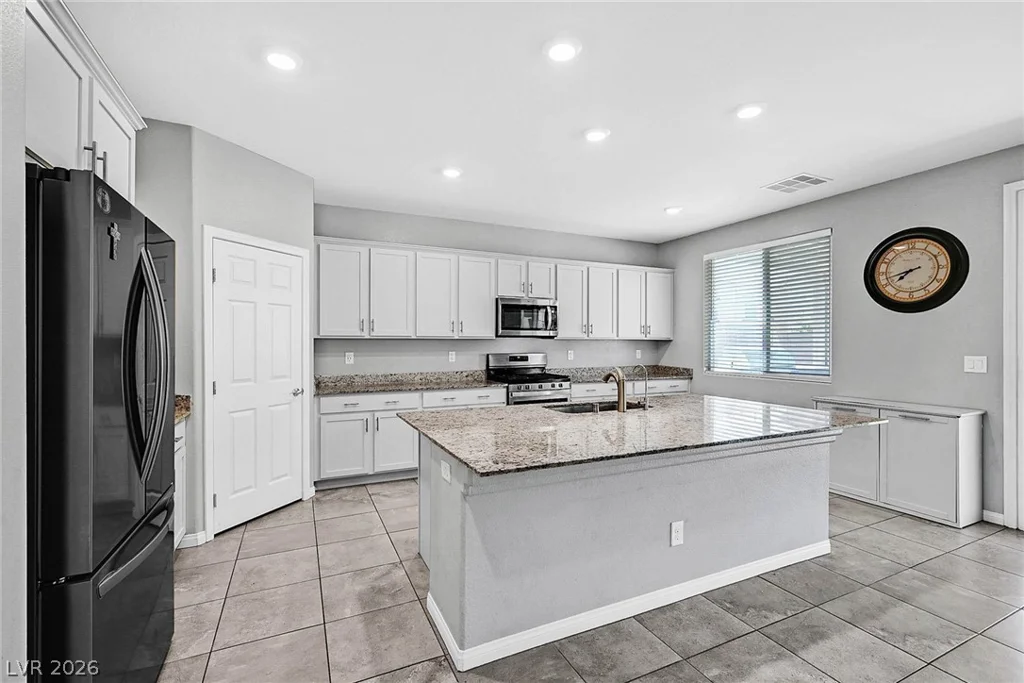 4519 Solitude Falls, North Las Vegas, NV 89084