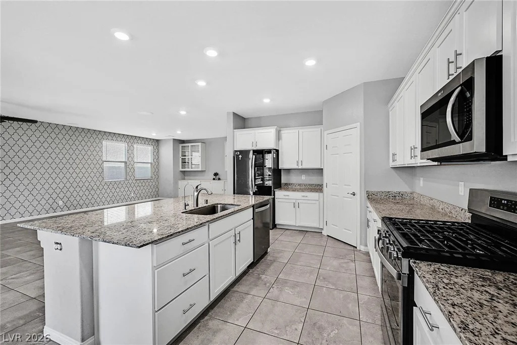 4519 Solitude Falls, North Las Vegas, NV 89084