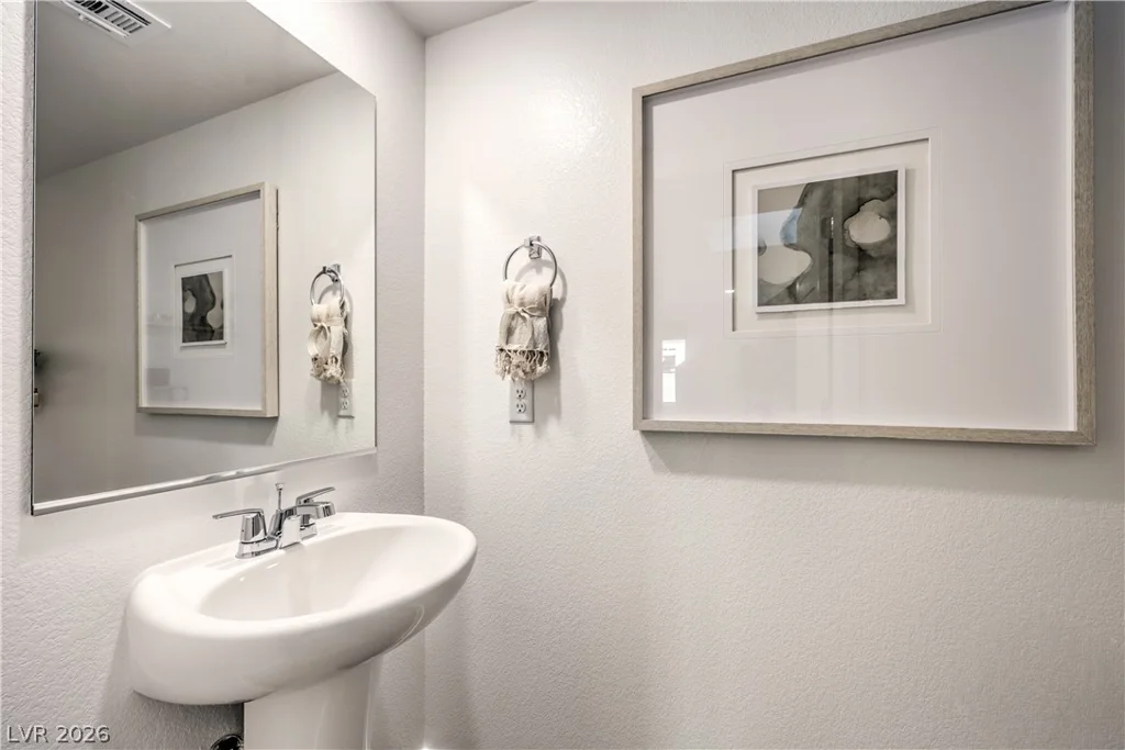 9852 Maple Pass, Las Vegas, NV 89178