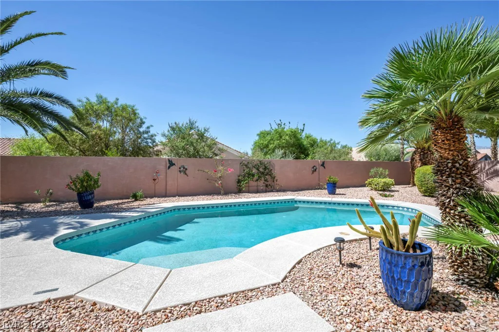 4937 Meadows Encore, Las Vegas, NV 89131