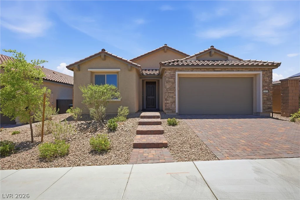 10899 Delparke Valley, Las Vegas, NV 89166