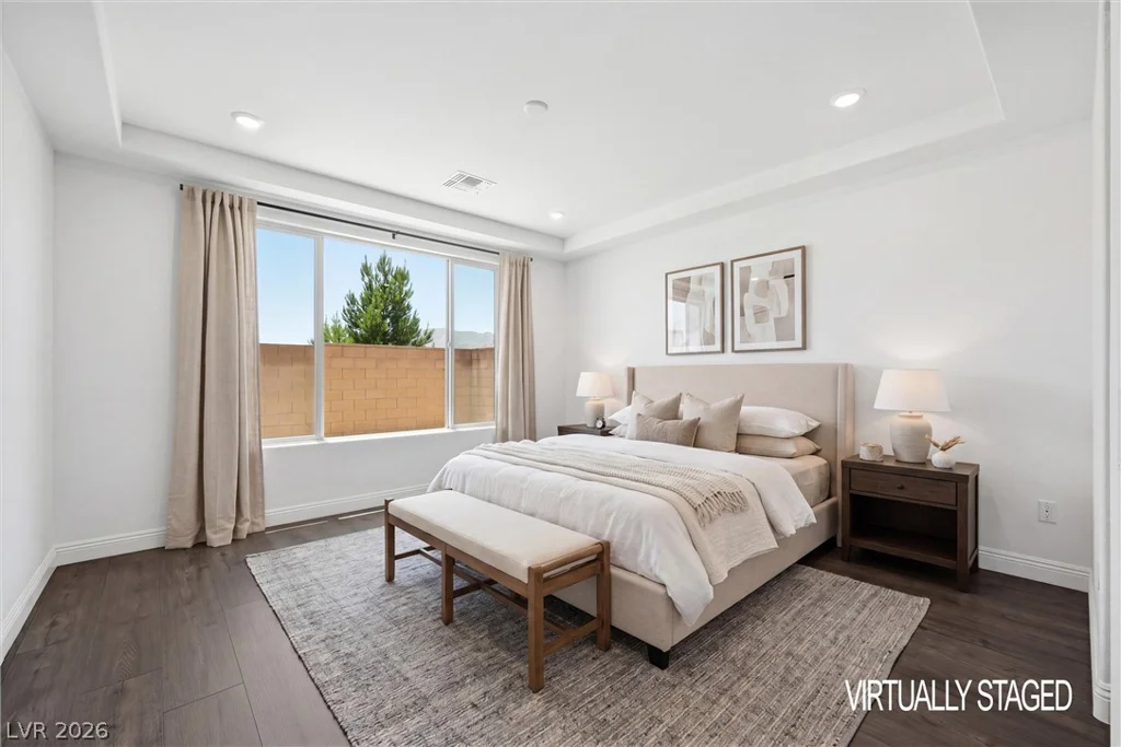 10899 Delparke Valley, Las Vegas, NV 89166