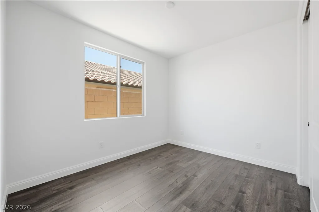 10899 Delparke Valley, Las Vegas, NV 89166