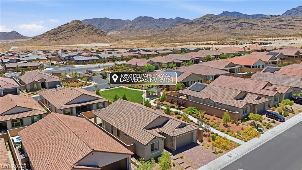 10899 Delparke Valley, Las Vegas, NV 89166