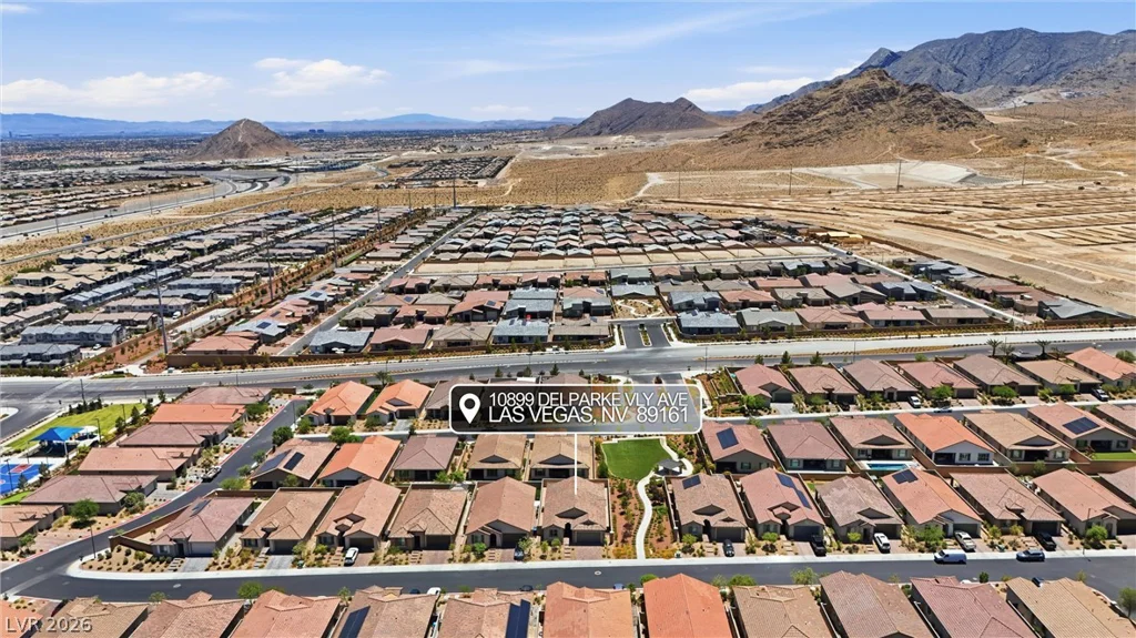 10899 Delparke Valley, Las Vegas, NV 89166