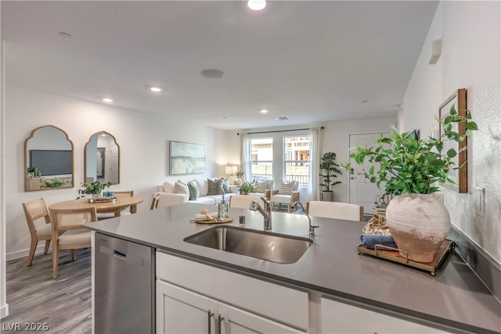 9828 Maple Pass, Las Vegas, NV 89178