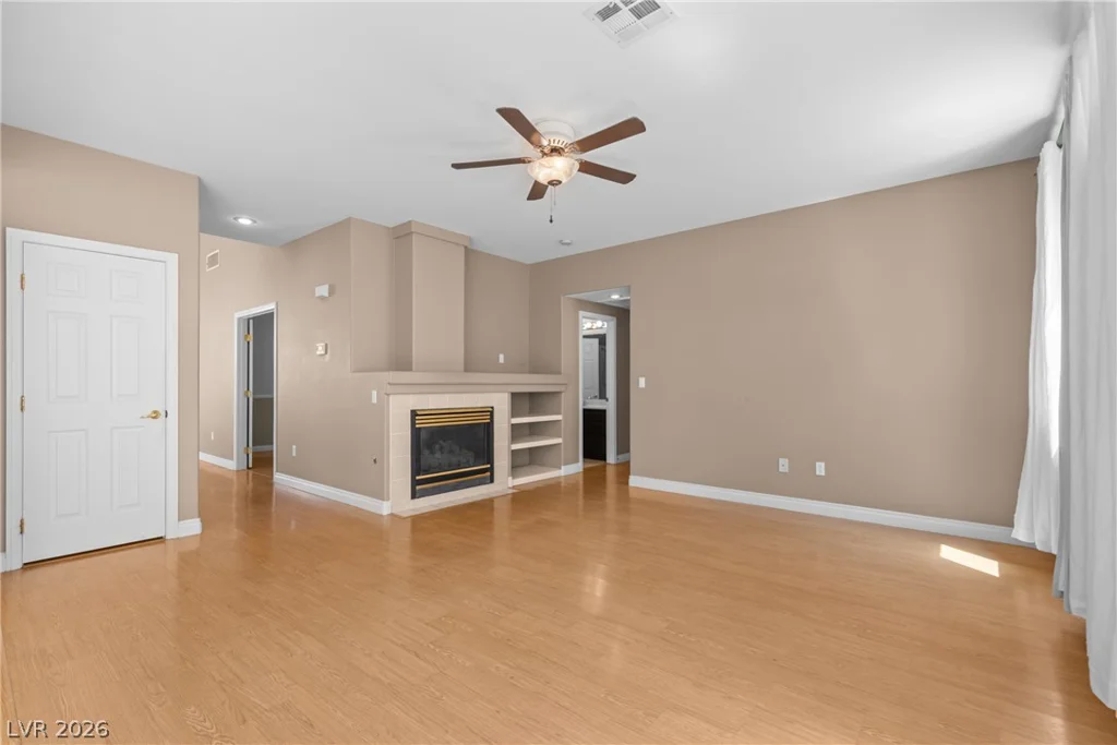 2009 Bloomfield, Las Vegas, NV 89134
