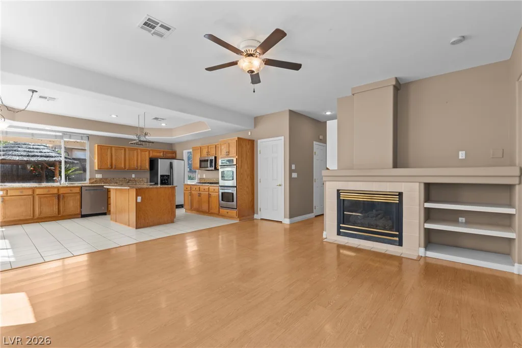 2009 Bloomfield, Las Vegas, NV 89134