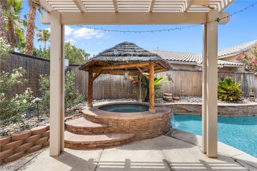 2009 Bloomfield, Las Vegas, NV 89134