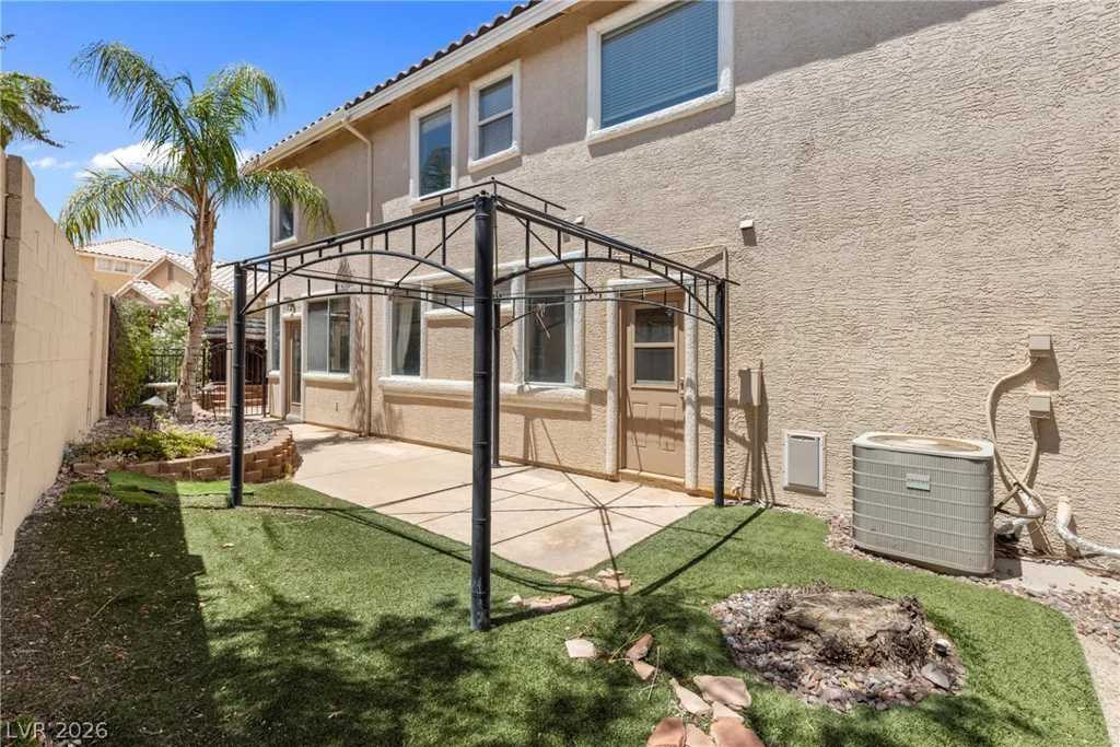 2009 Bloomfield, Las Vegas, NV 89134