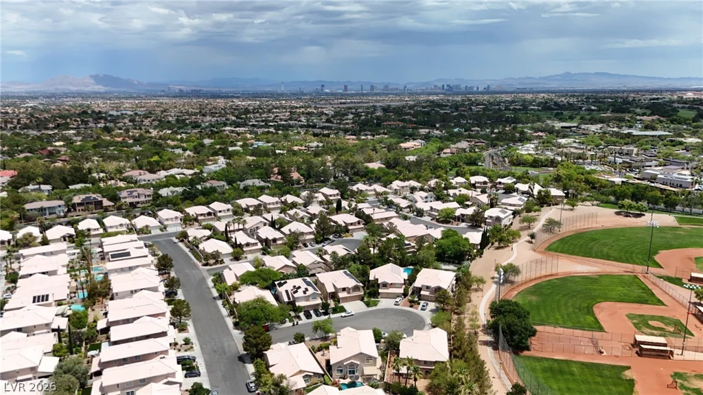 2009 Bloomfield, Las Vegas, NV 89134