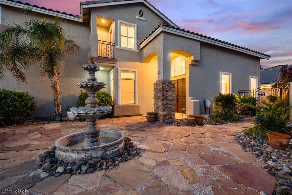 2009 Bloomfield, Las Vegas, NV 89134