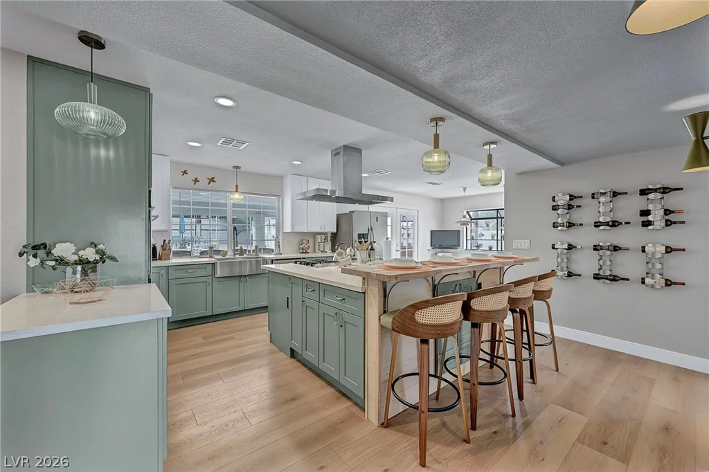 1400 Maria Elena, Las Vegas, NV 89104