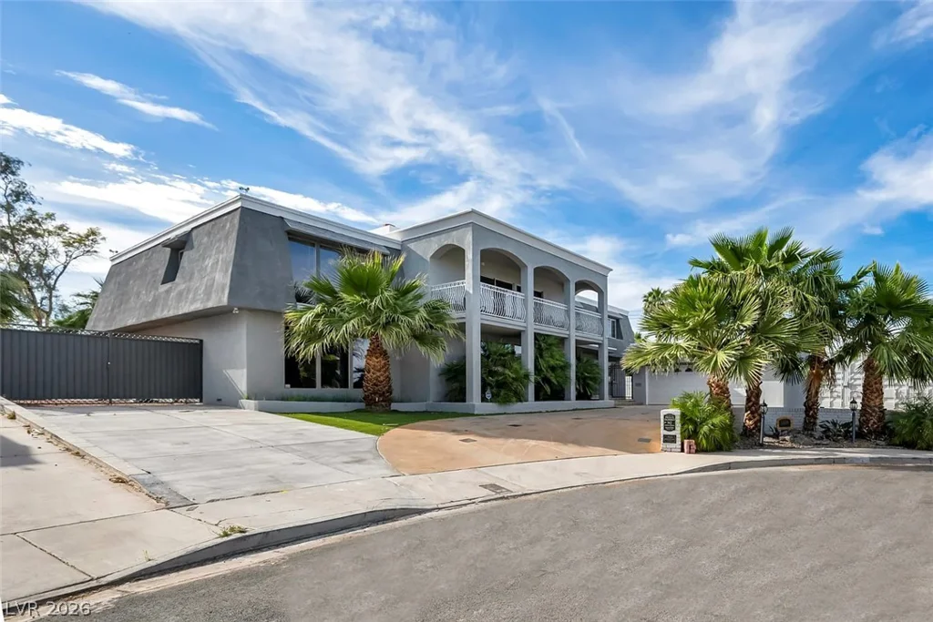 1400 Maria Elena, Las Vegas, NV 89104