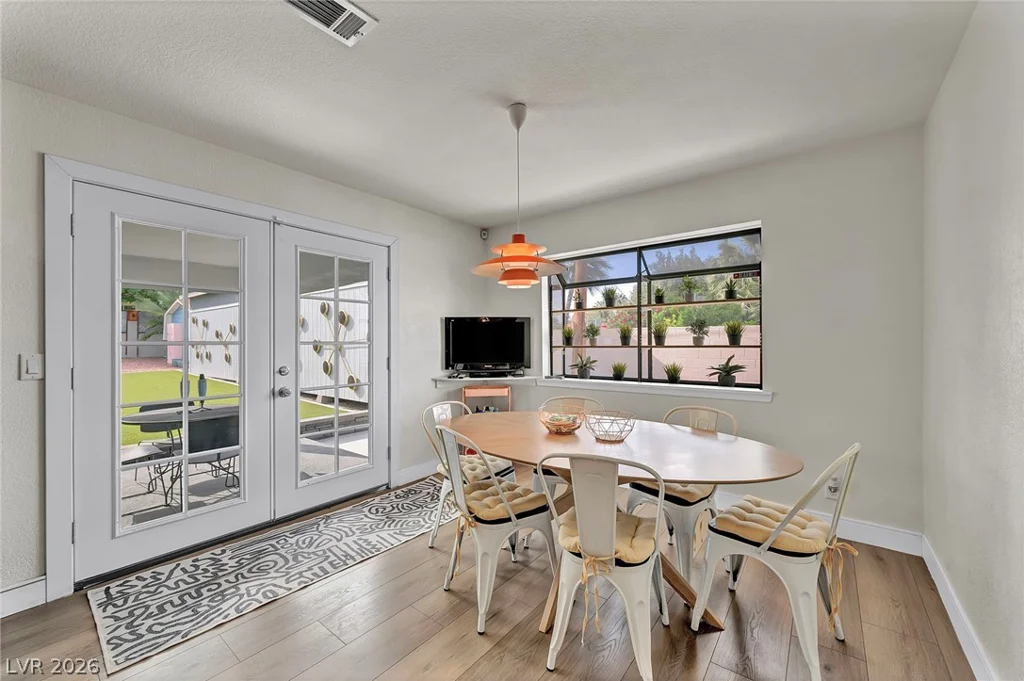 1400 Maria Elena, Las Vegas, NV 89104