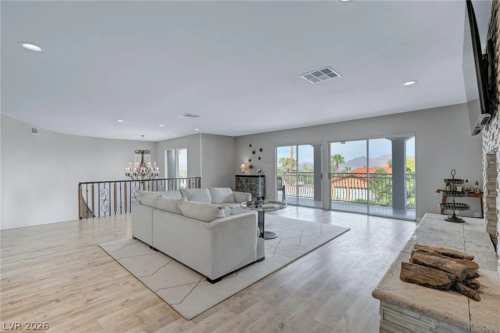 1400 Maria Elena, Las Vegas, NV 89104