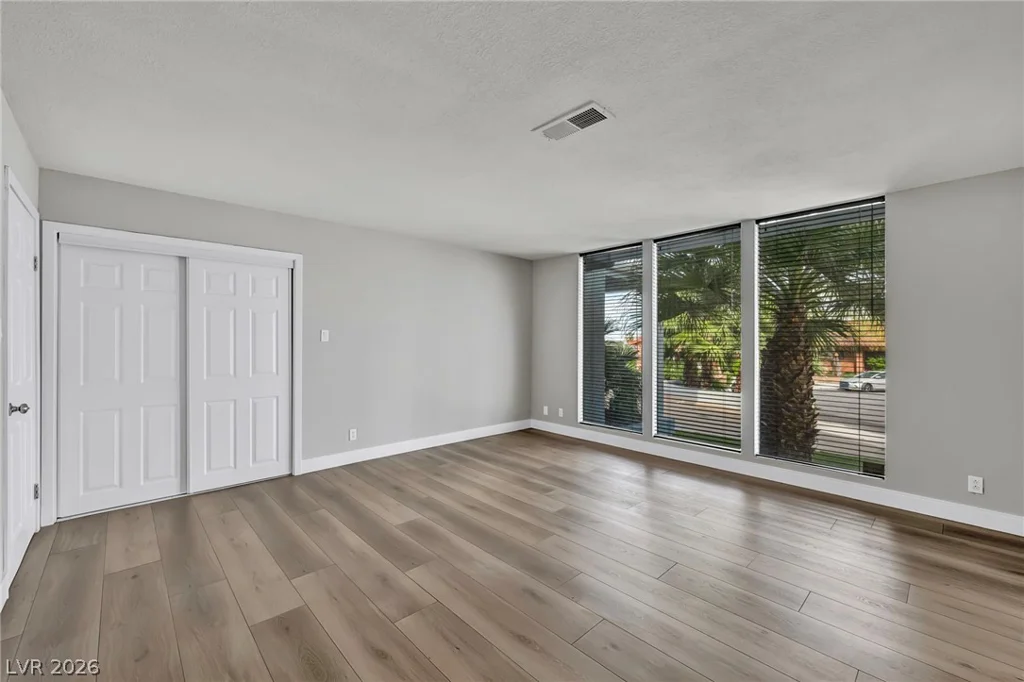 1400 Maria Elena, Las Vegas, NV 89104