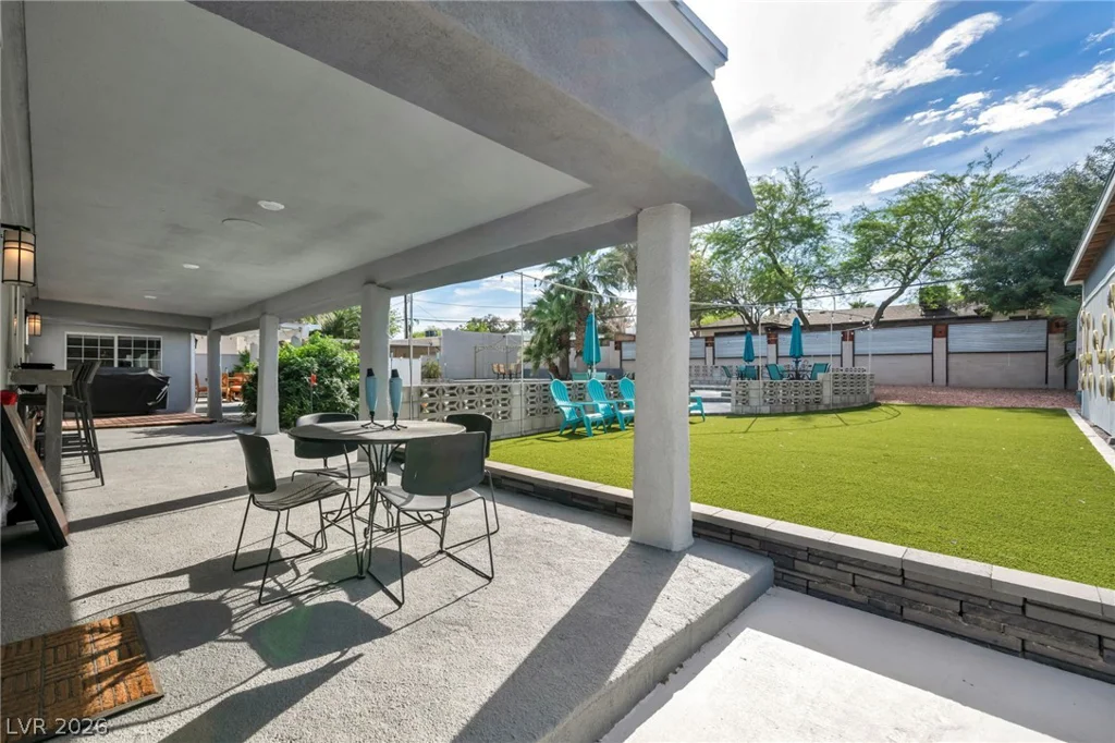 1400 Maria Elena, Las Vegas, NV 89104
