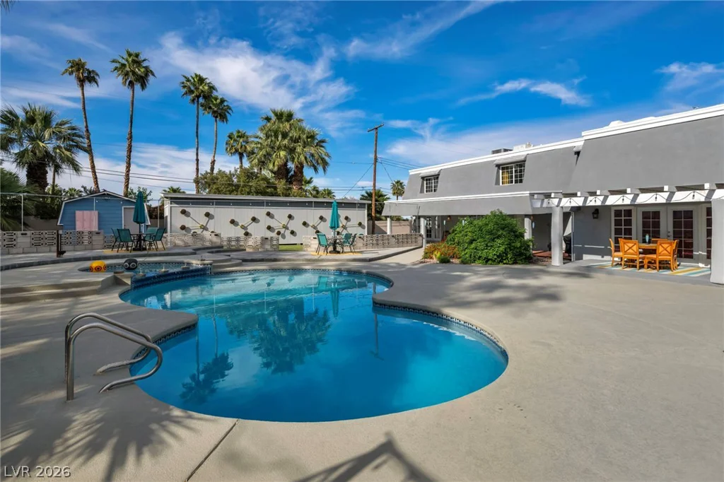 1400 Maria Elena, Las Vegas, NV 89104