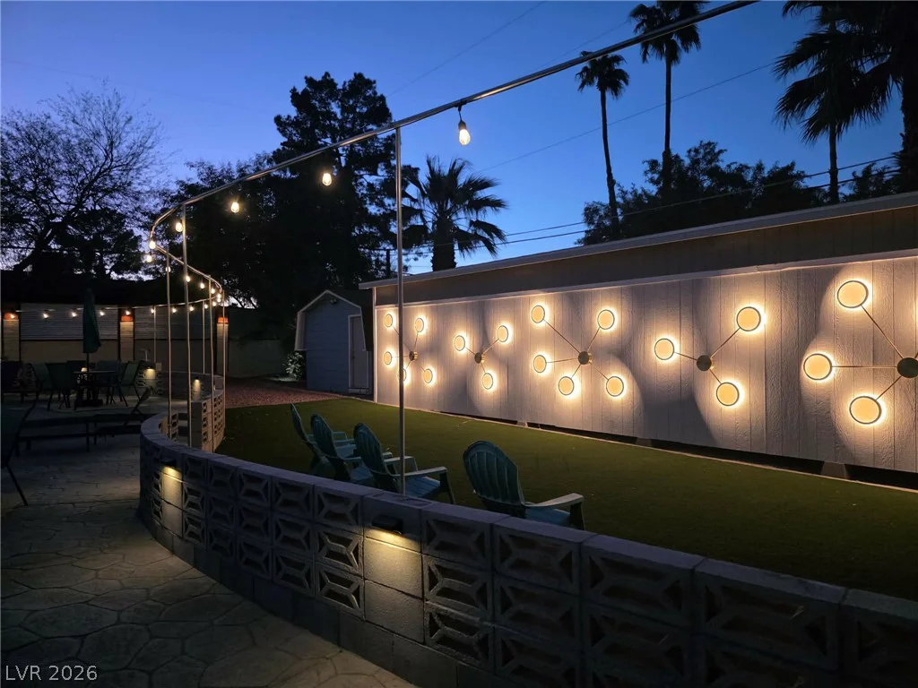 1400 Maria Elena, Las Vegas, NV 89104