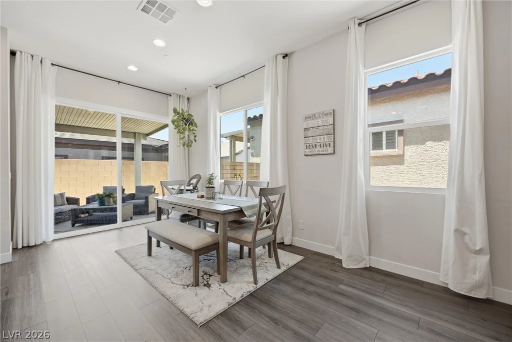 835 Silverton Springs, Henderson, NV 89011