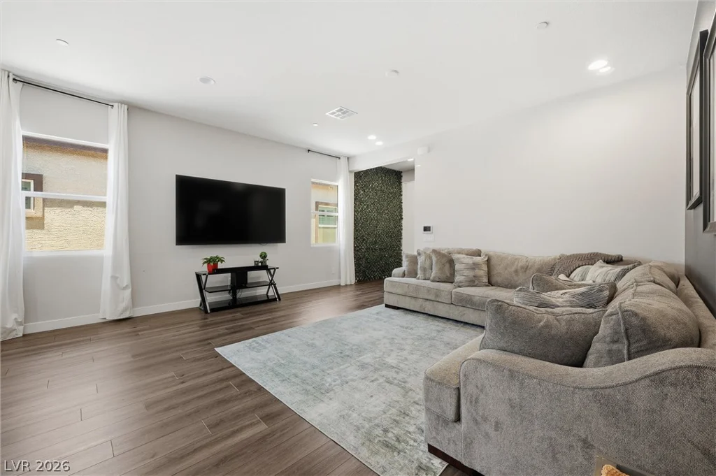 835 Silverton Springs, Henderson, NV 89011