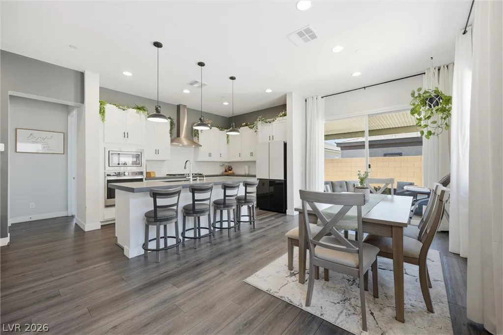 835 Silverton Springs, Henderson, NV 89011