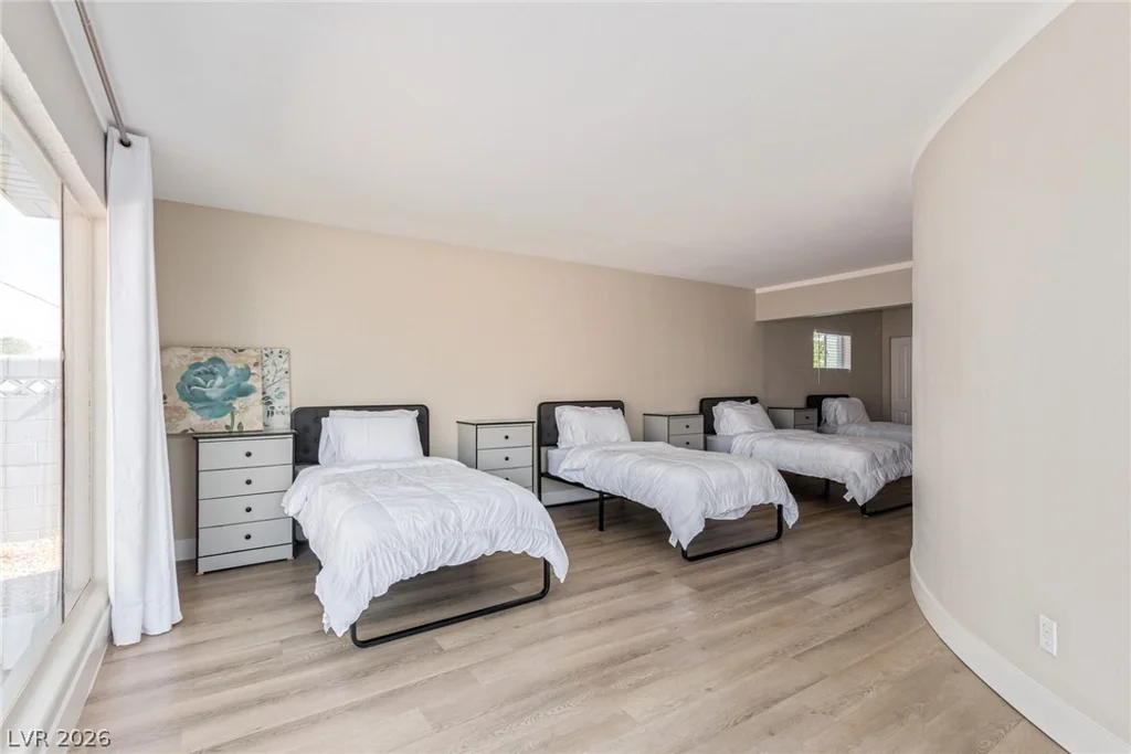 1028 Nassau, Las Vegas, NV 89108