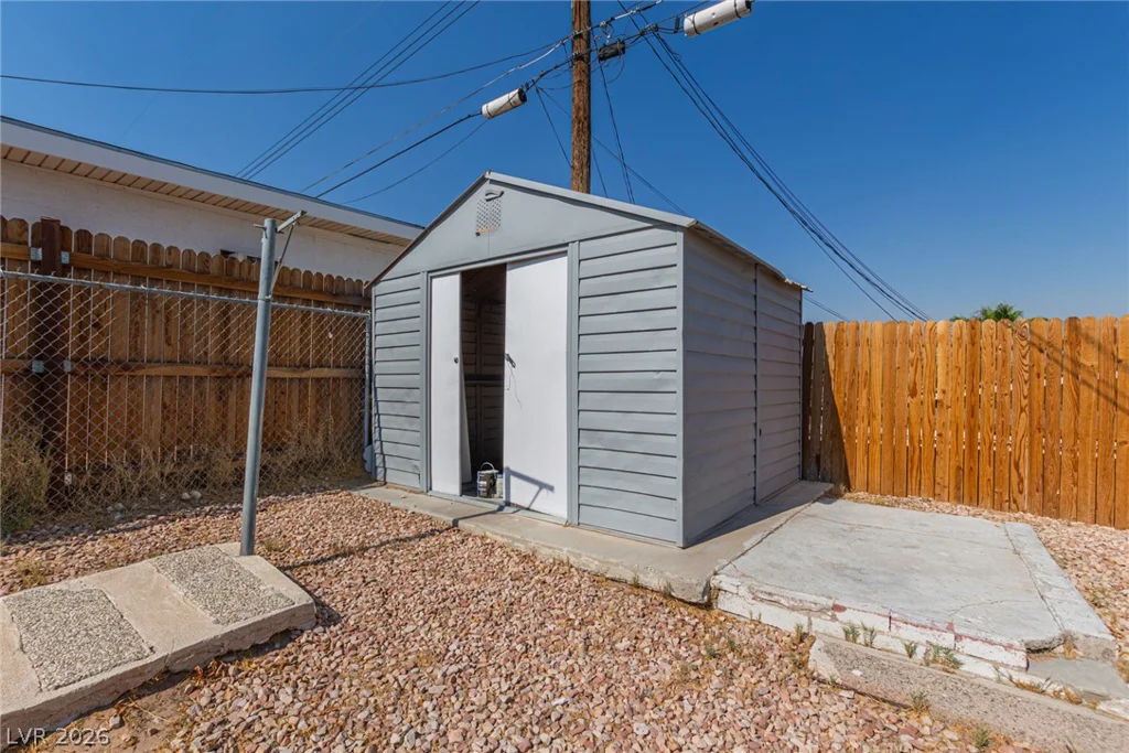 1028 Nassau, Las Vegas, NV 89108