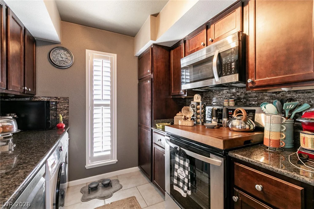2838 Geary, Las Vegas, NV 89109