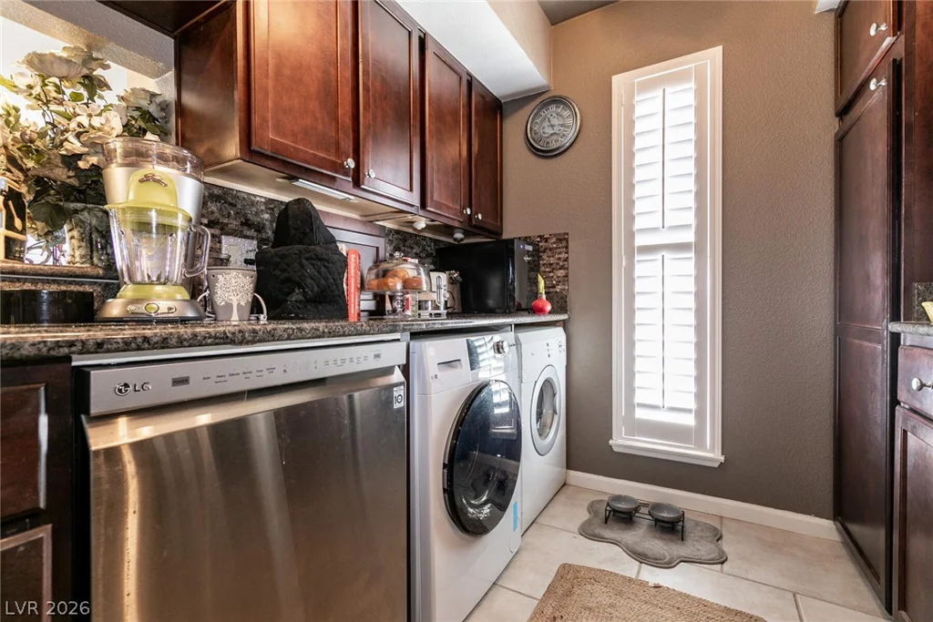2838 Geary, Las Vegas, NV 89109