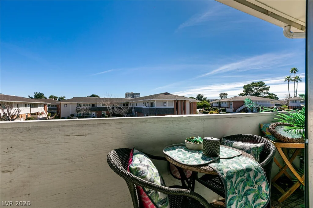 2838 Geary, Las Vegas, NV 89109