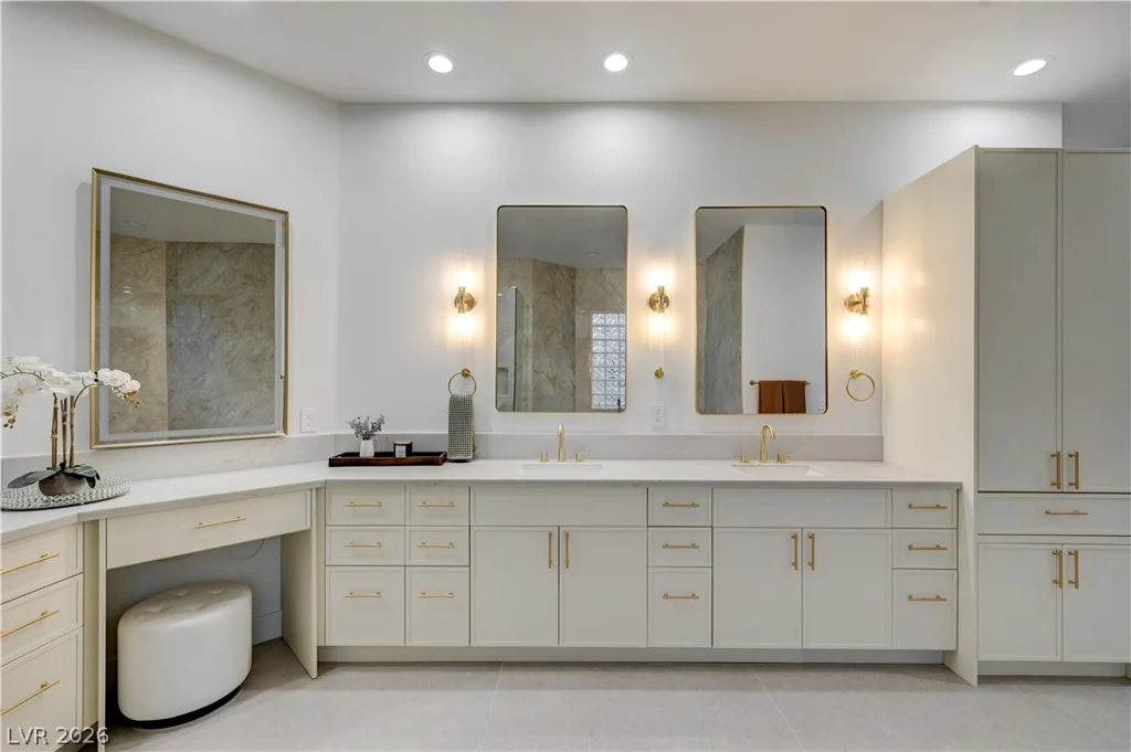2161 Alexa Breanne, Las Vegas, NV 89117