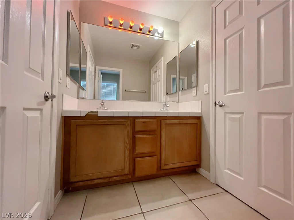 4348 San Gabriel Hill, Las Vegas, NV 89115