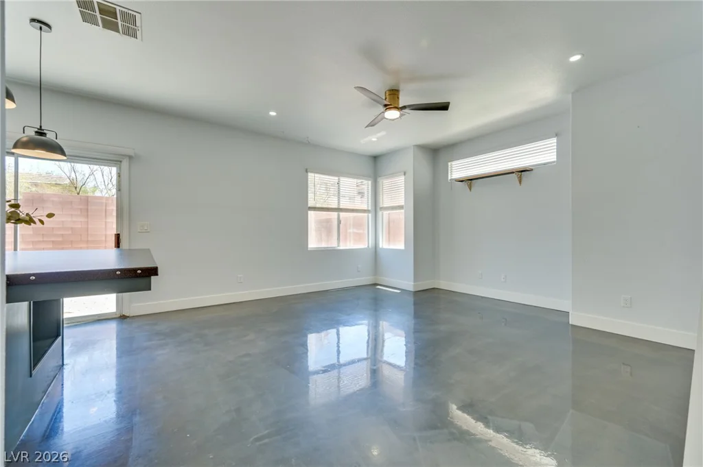7016 Flowering Willow, Las Vegas, NV 89148