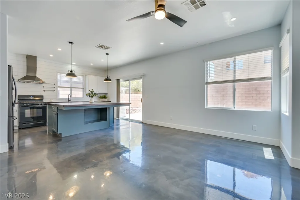7016 Flowering Willow, Las Vegas, NV 89148