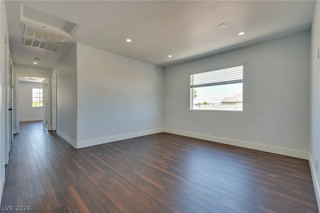 7016 Flowering Willow, Las Vegas, NV 89148