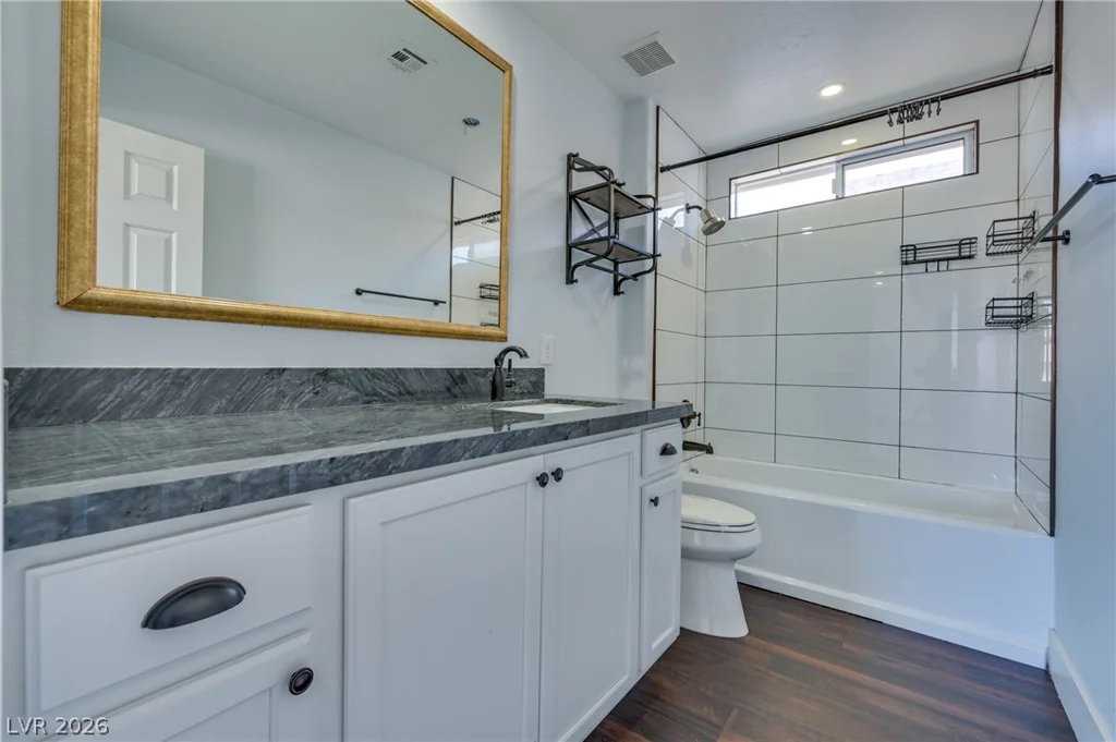 7016 Flowering Willow, Las Vegas, NV 89148